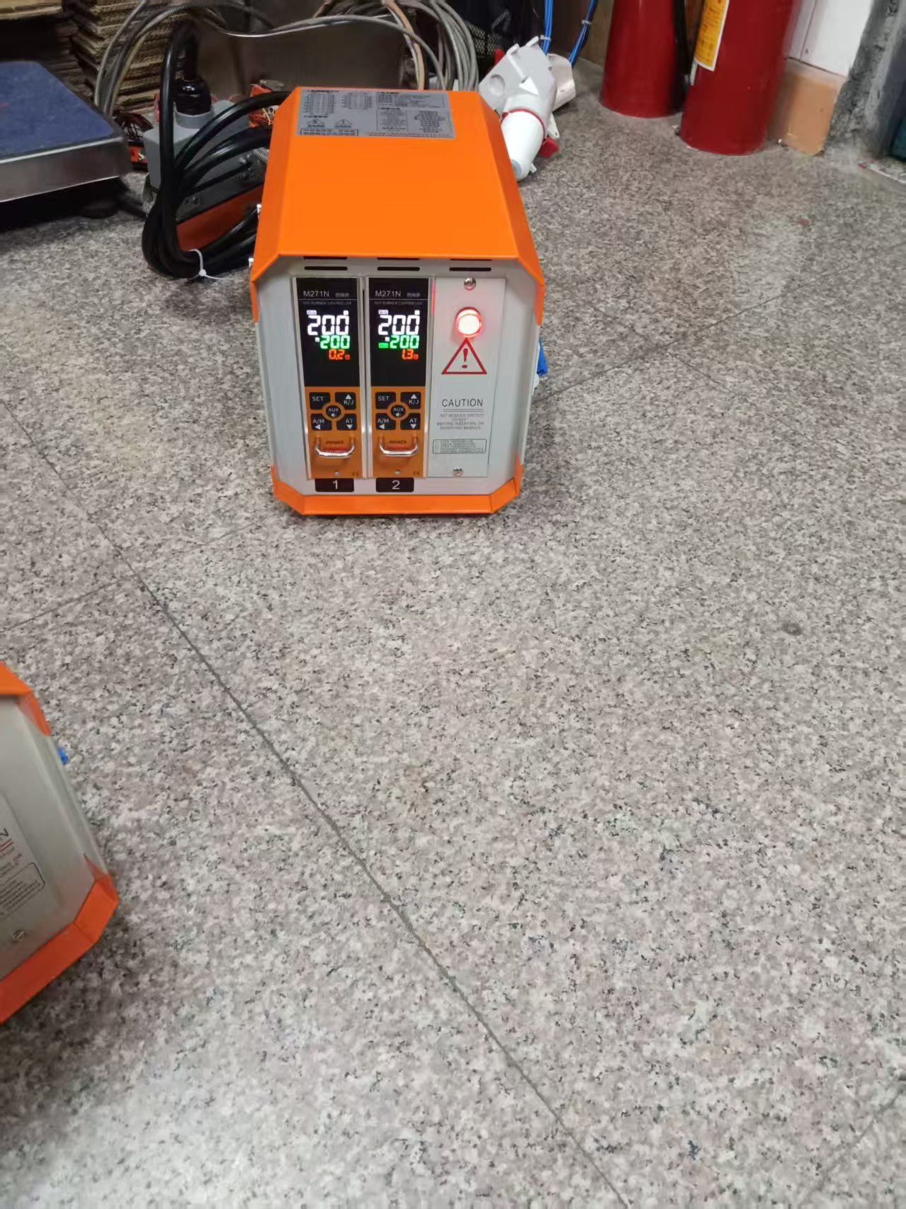 东莞温控箱